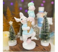 Фігурка "Кролик з морозивом" 28 см