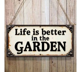 Табличка дерев'яна "Life is better in the GARDEN" 20х10 см